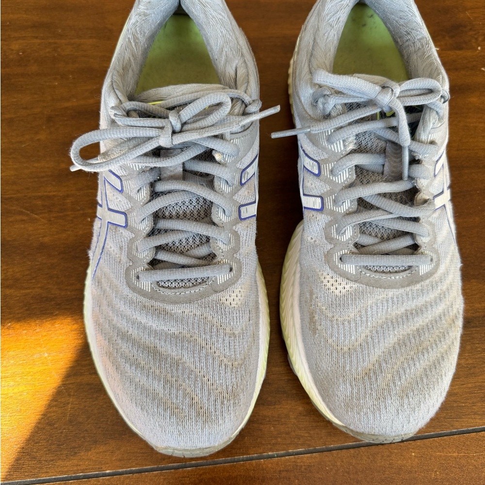Vintage Asics Gel Nimbus 22 Women’s Sneakers – Size 9.5 – Gray